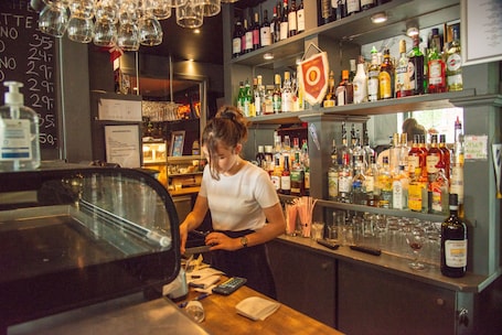 Sports bar