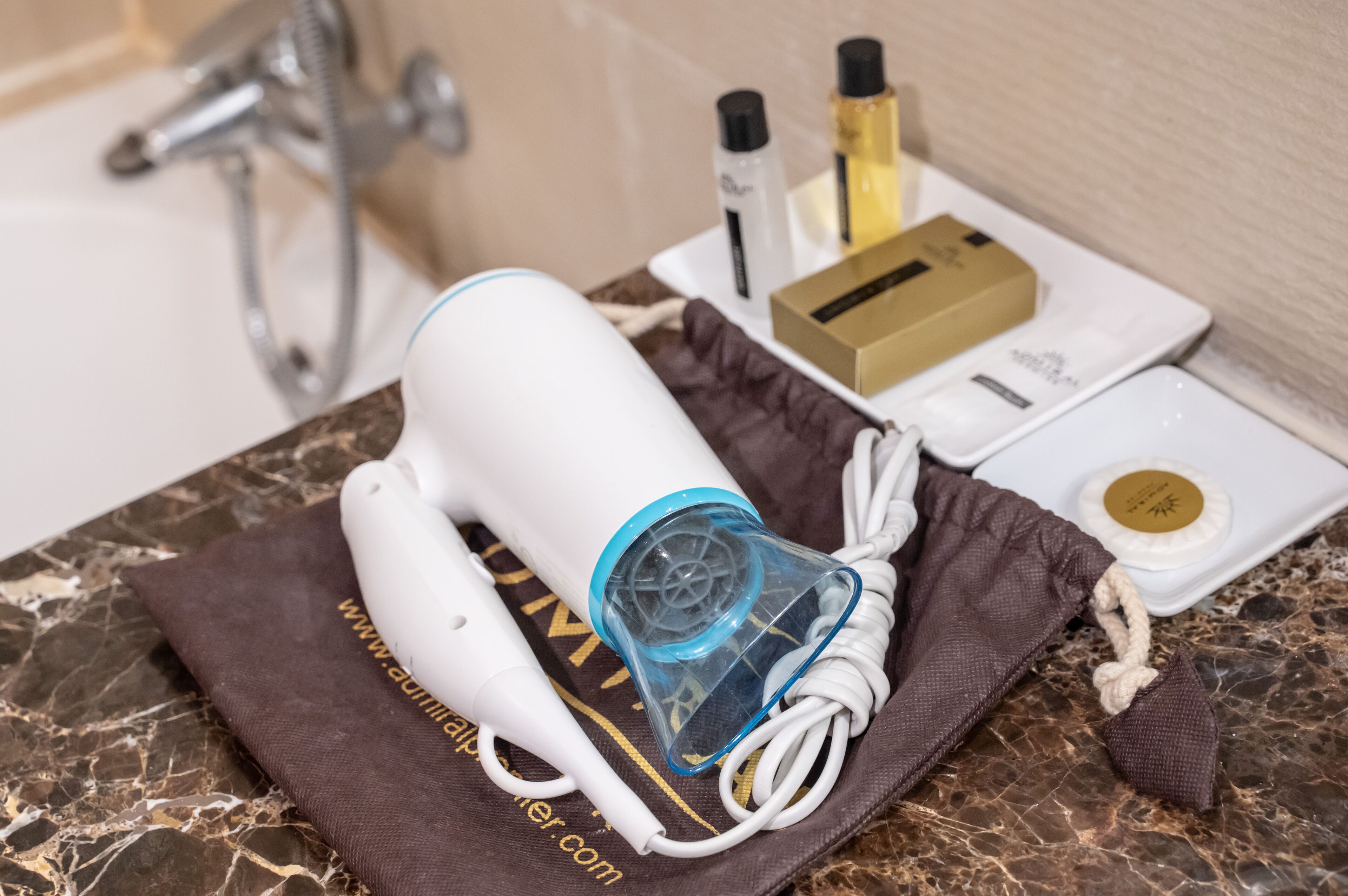 grand one bedroom suites | in-room safe, desk, blackout curtains, soundproofing