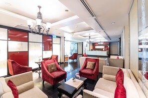 Lobby sitting area - Admiral Premier Bangkok (Bangkok)
