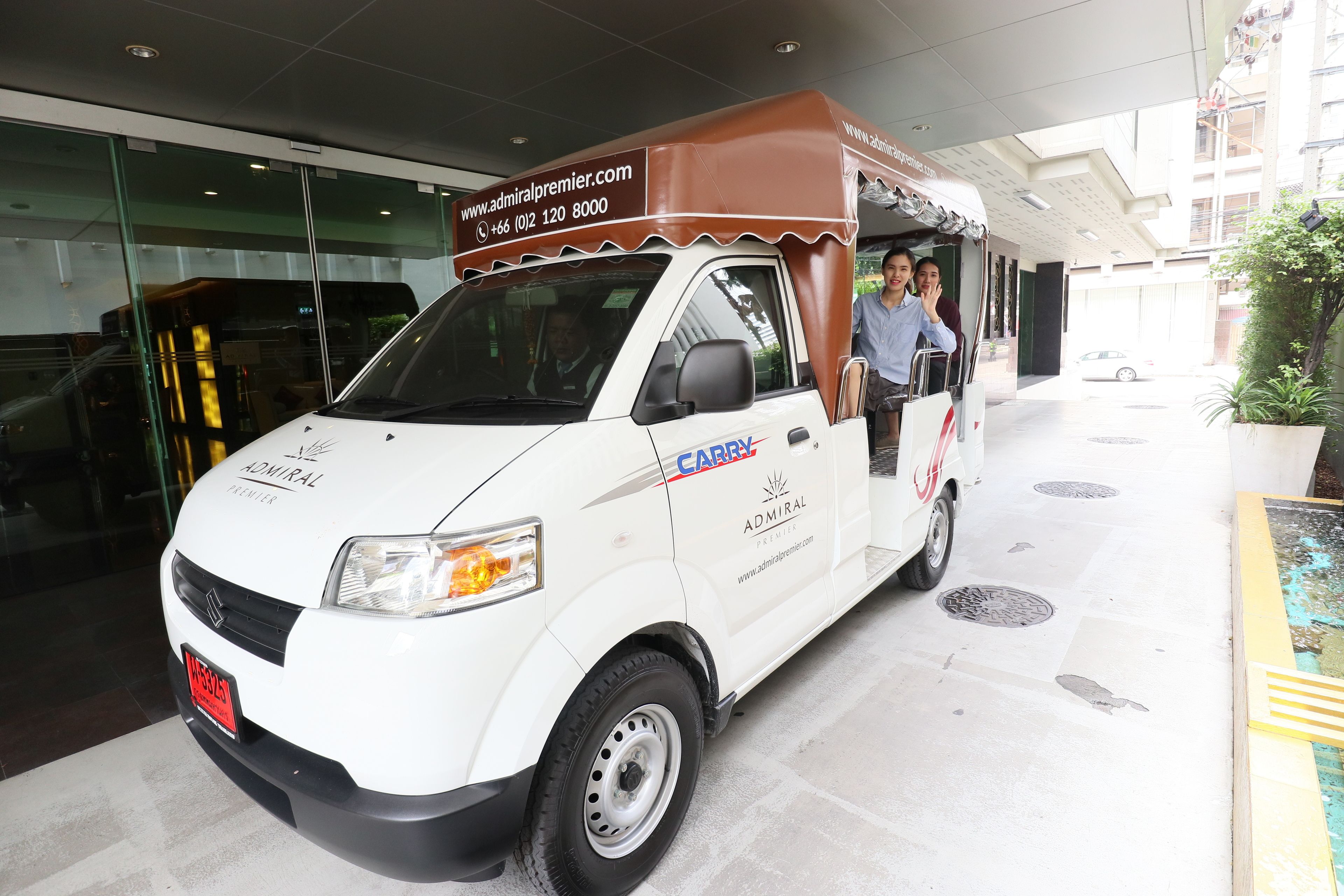 train station shuttle