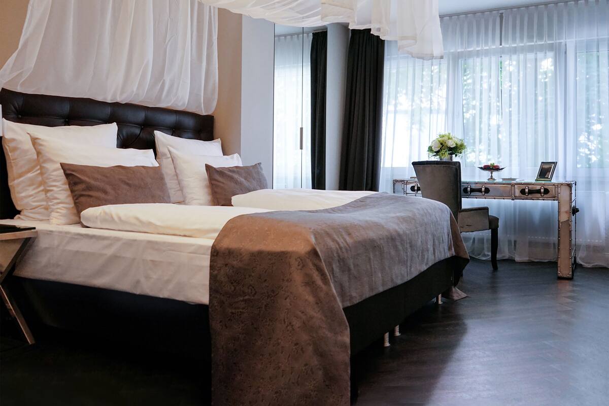 deluxe double room | 1 bedroom, premium bedding, in-room safe, individually decorated