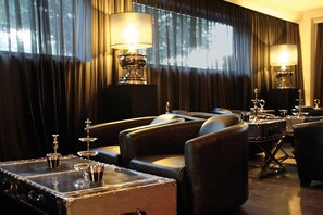 Coin salon dans le hall