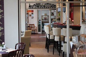 Daily buffet breakfast (EUR 15 per person)