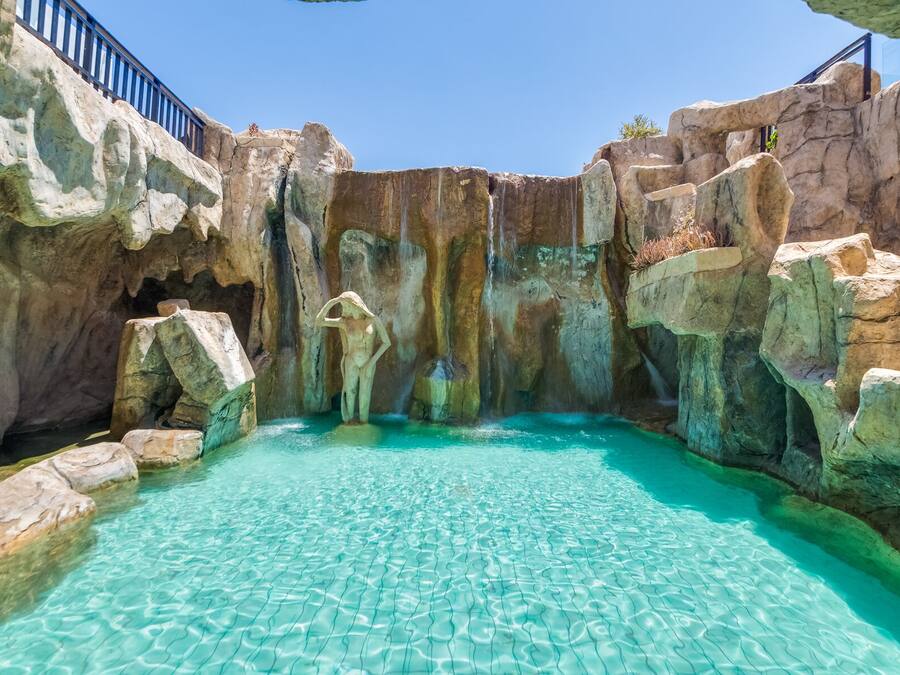 Body treatments, facials, manicures and pedicures