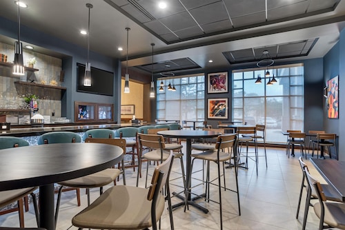 Drury Inn & Suites Baton Rouge