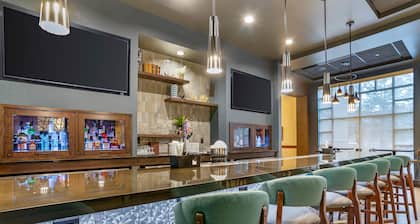 Drury Inn & Suites Baton Rouge