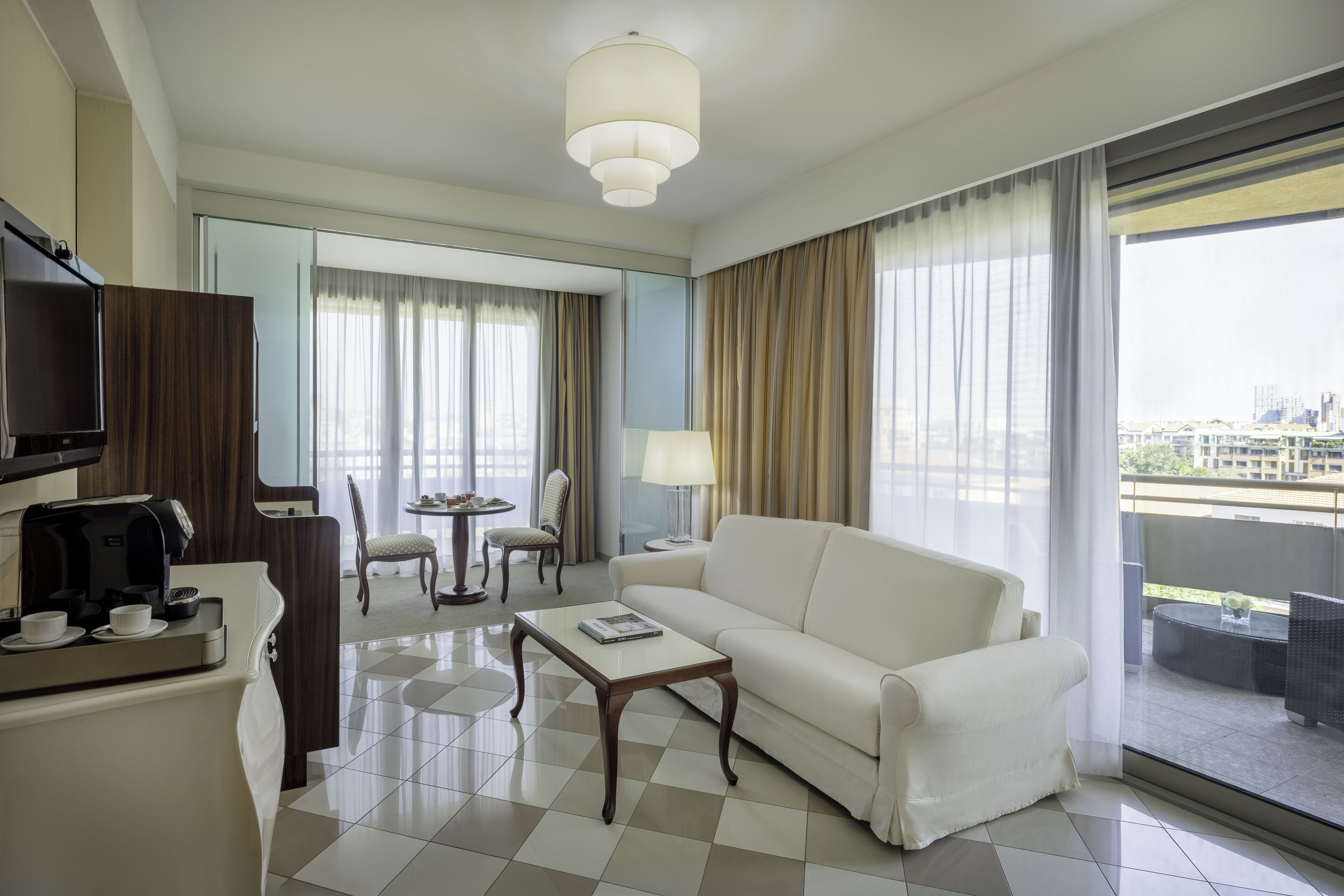 36-inch lcd tv with satellite channels, tv