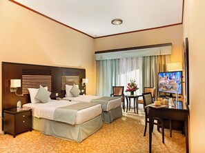 Apartment, 1 Bedroom (Twin) | 1 bedroom, in-room safe, desk, soundproofing