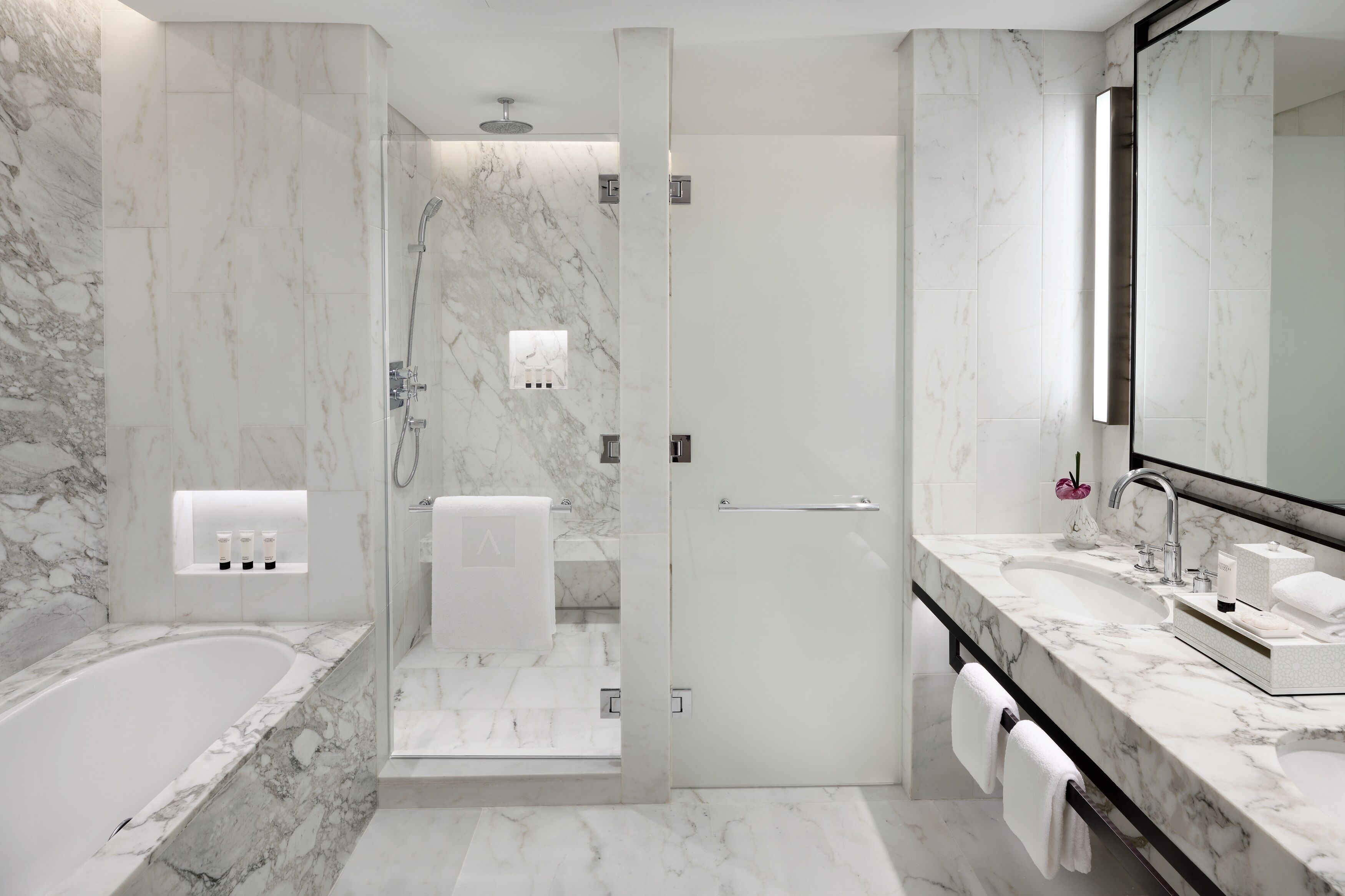 Deluxe Room | Bathroom | Separate tub and shower, deep soaking tub, rainfall showerhead