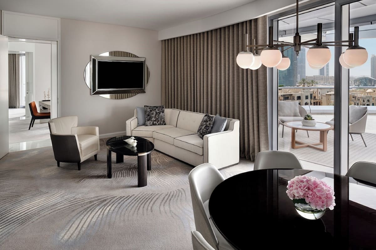 Suite (Signature Spa Suite Fountain View)