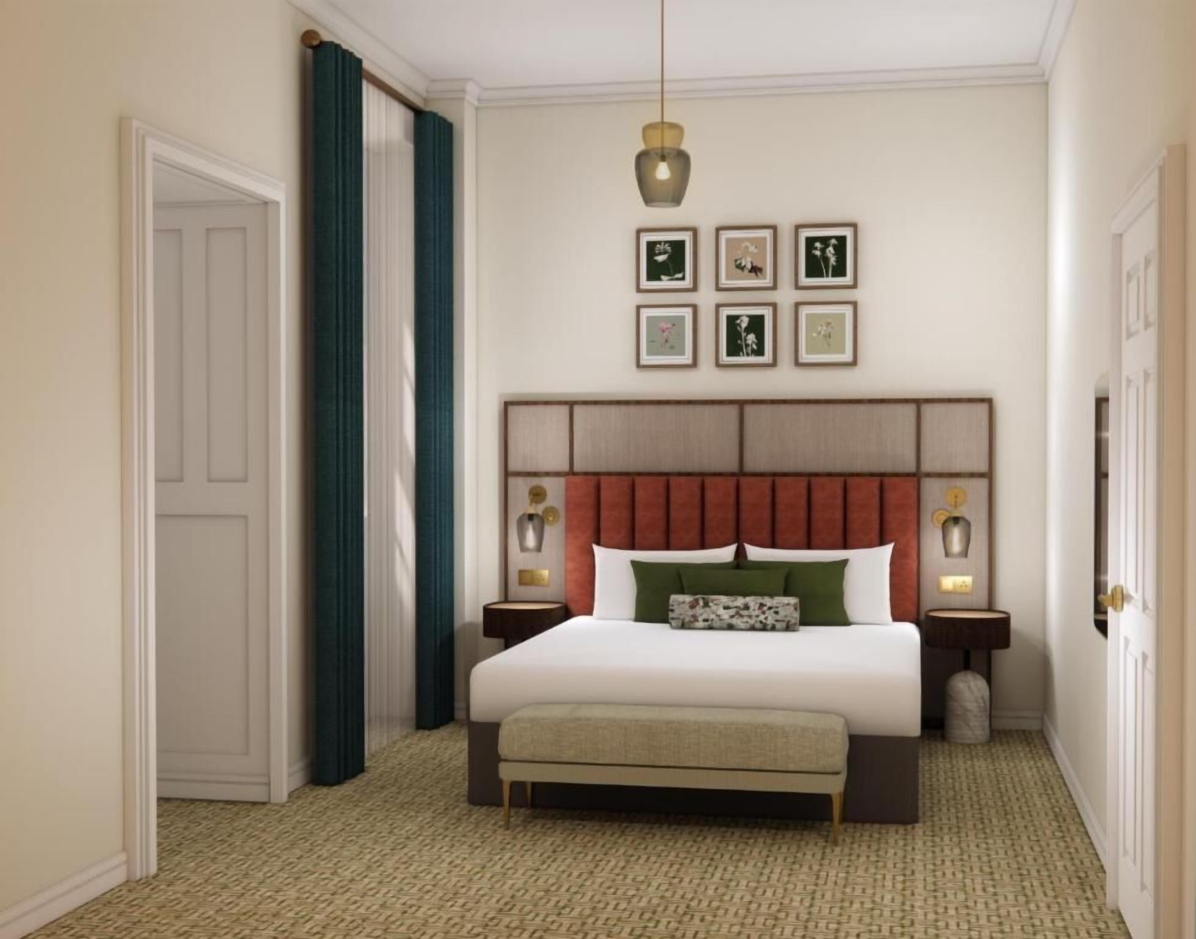 Suite | Iron/ironing board (on request), WiFi (free), bed sheets