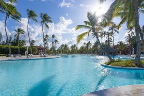 Outdoor pool, open 6 AM to 6 PM, pool umbrellas - Punta Cana Princess Adults Only - All Inclusive (Punta Cana)