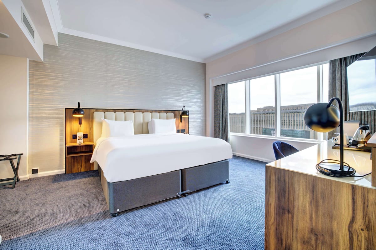 junior suite | hypo-allergenic bedding, in-room safe, desk, iron/ironing board