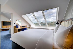 Literie hypoallergénique, coffres-forts dans les chambres, bureau