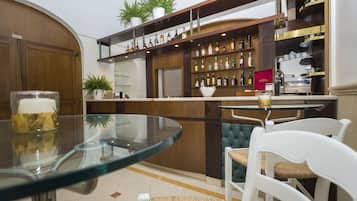 Bar (en el alojamiento)