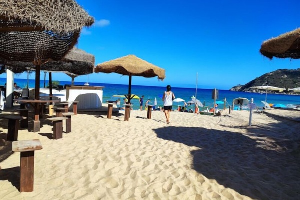 Private beach nearby, free beach shuttle