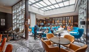 Lobby-Lounge
