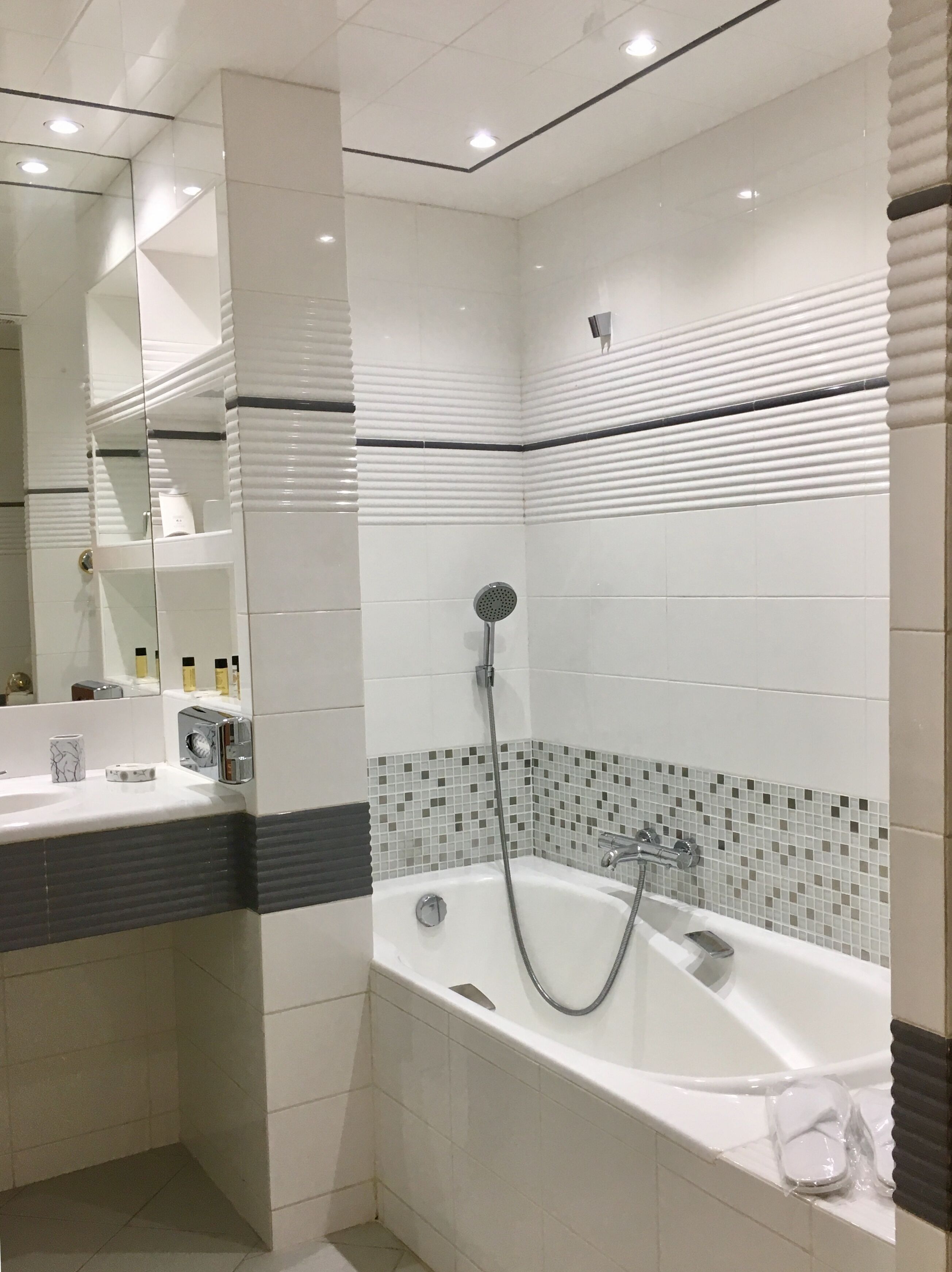 traditional twin room | bathroom | free toiletries, hair dryer, towels, soap