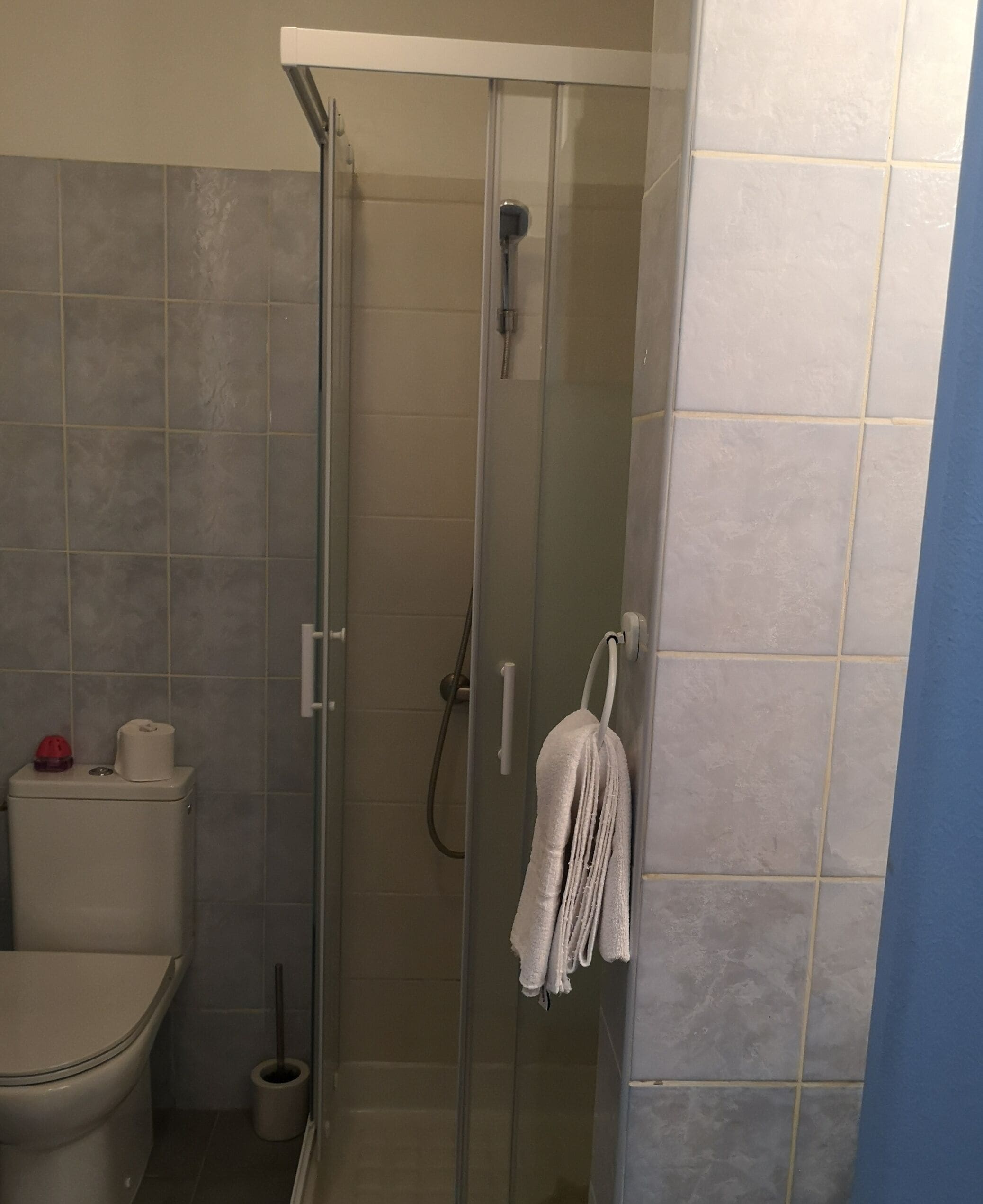 standard double room, ensuite | bathroom