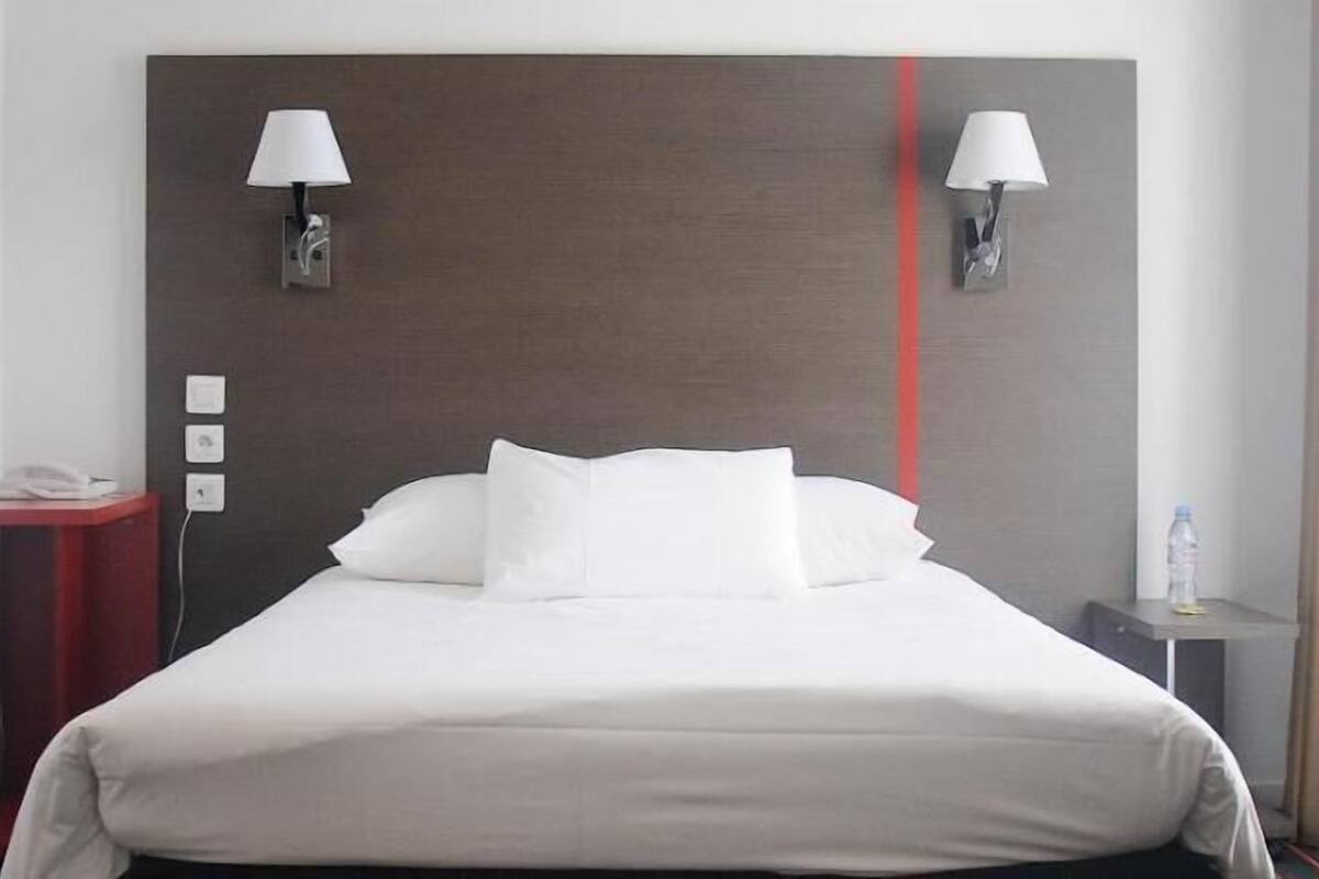 standard room, 1 double bed | in-room safe, desk, free wifi