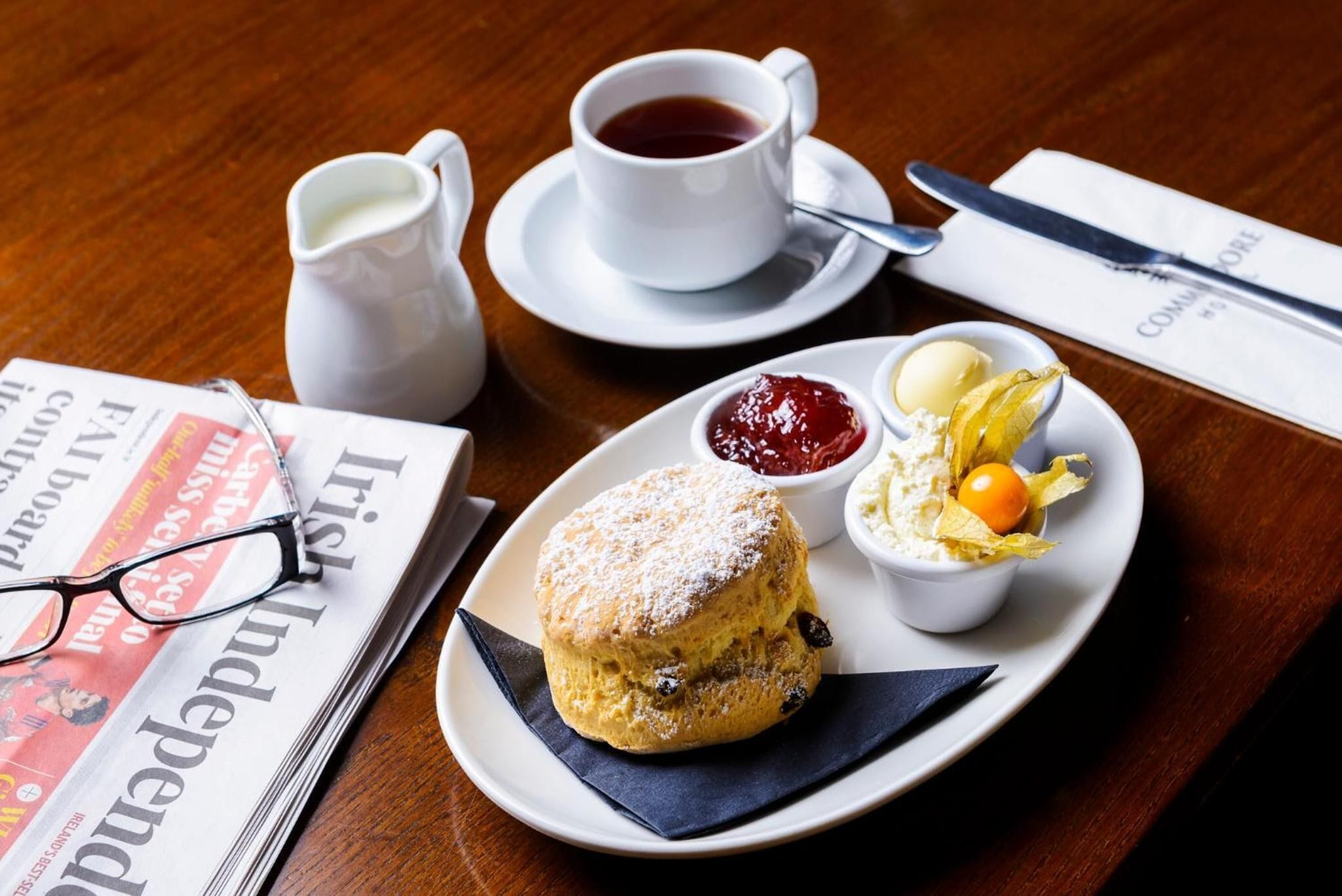 2 restaurants, lunch, dinner, brunch served; irish cuisine