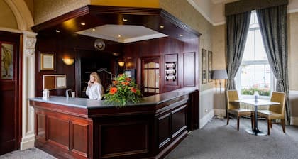 Commodore Hotel