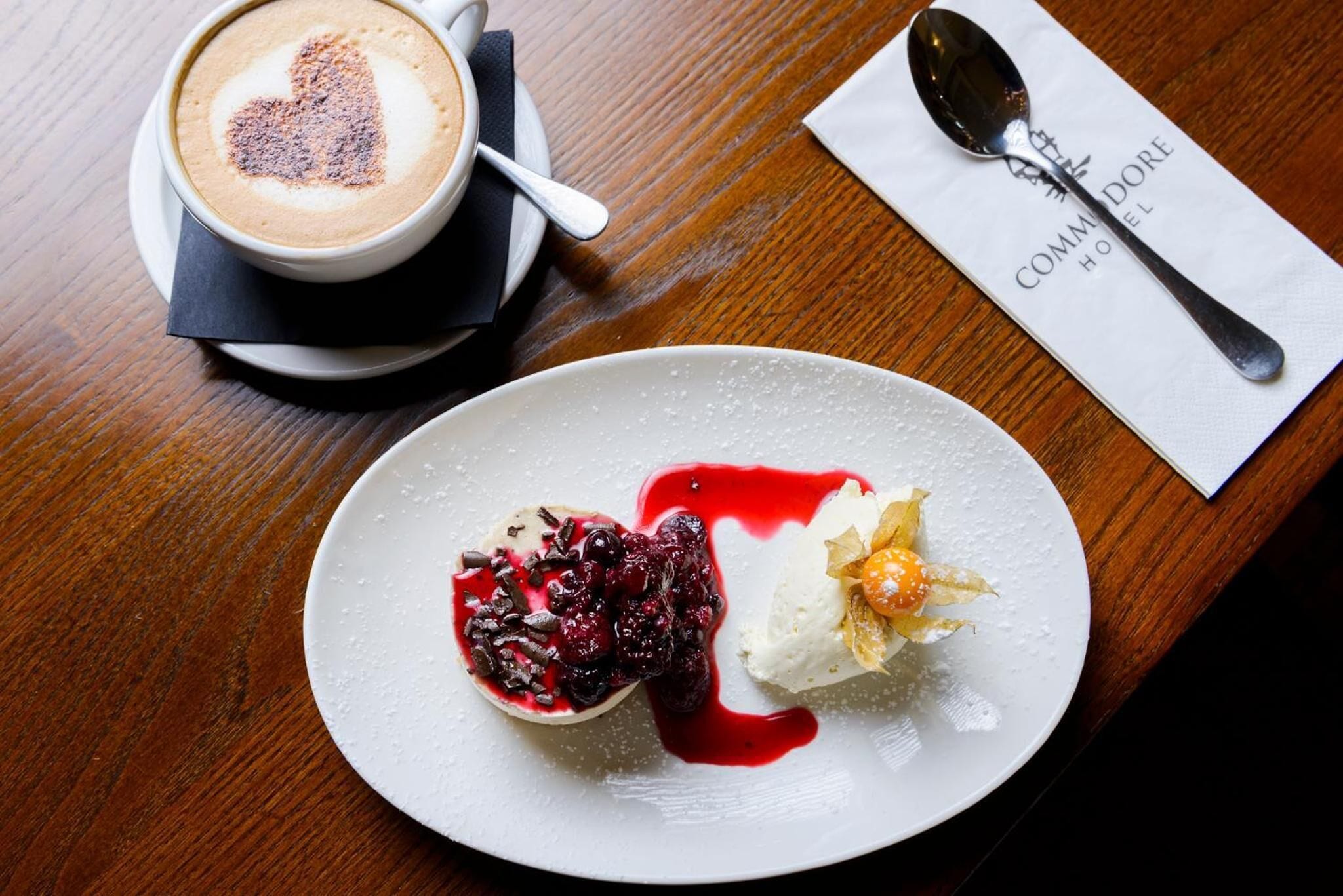 2 restaurants, lunch, dinner, brunch served; irish cuisine