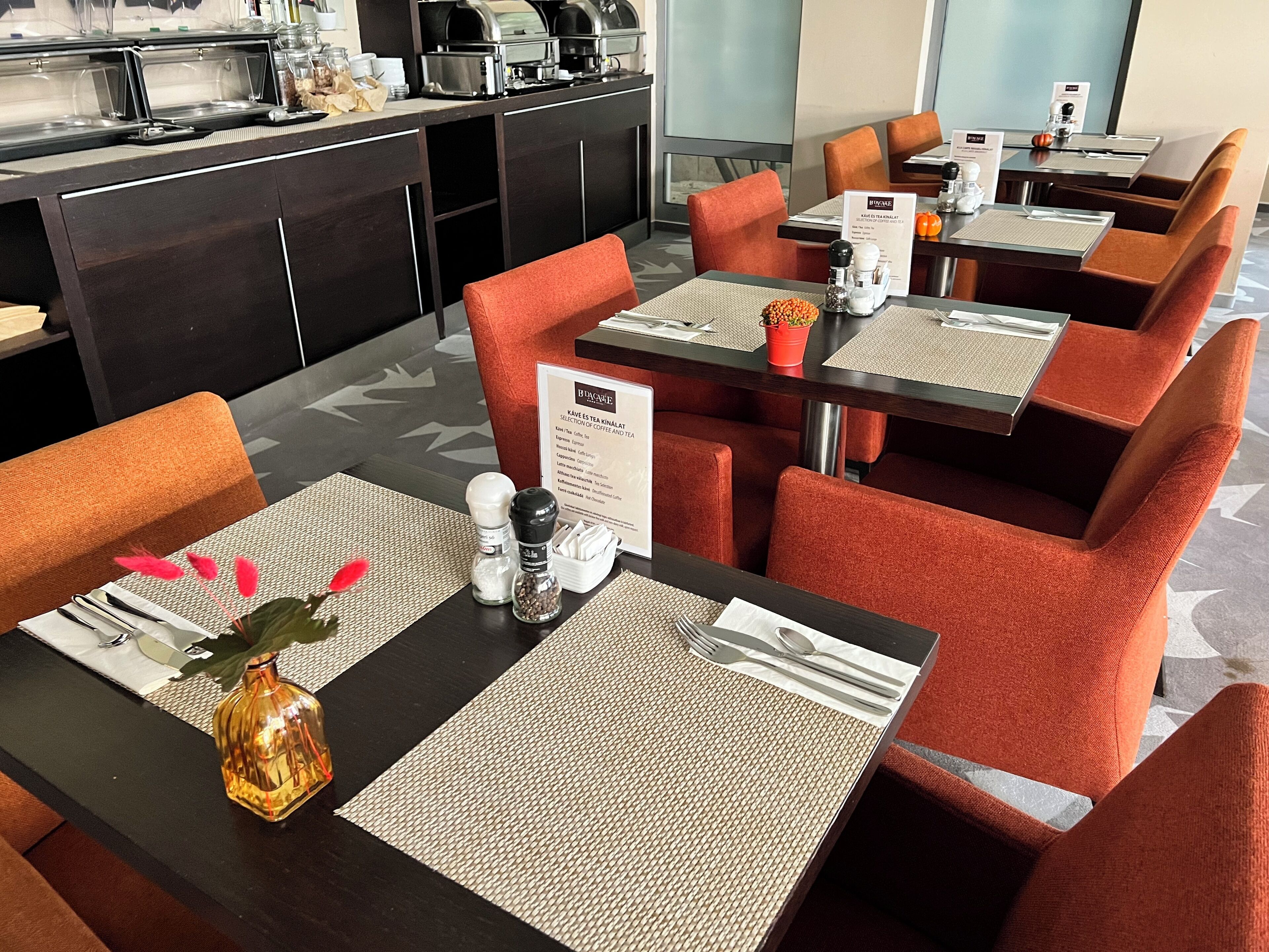 Desayuno buffet diario (HUF 5000 por persona)