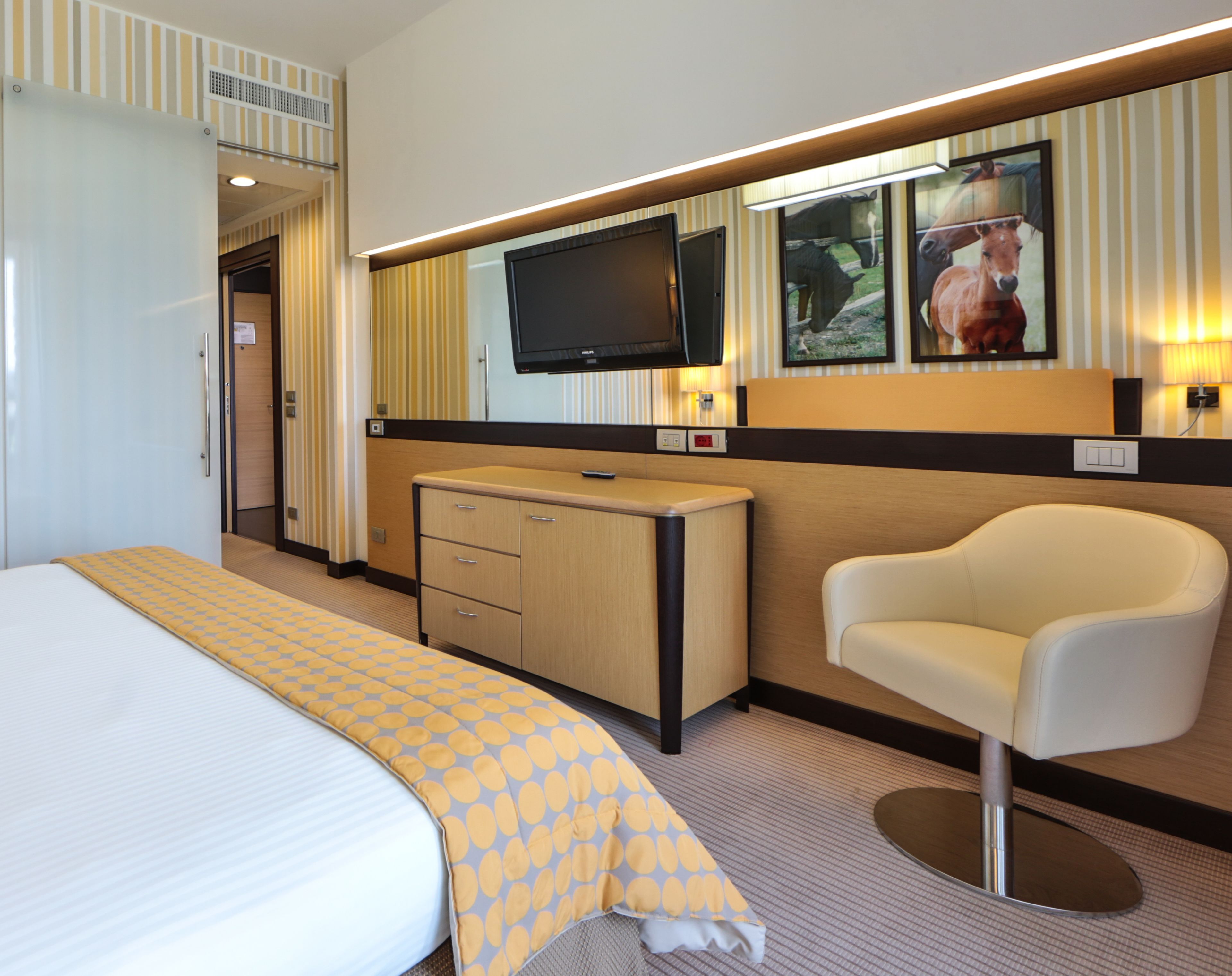 Photo - UNAHOTELS Varese