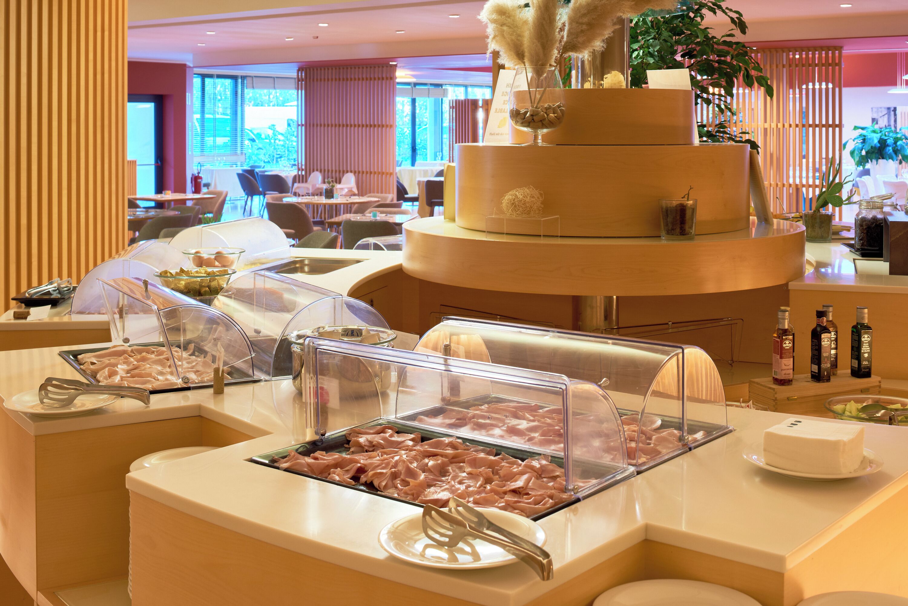 Daily buffet breakfast (EUR 12 per person)