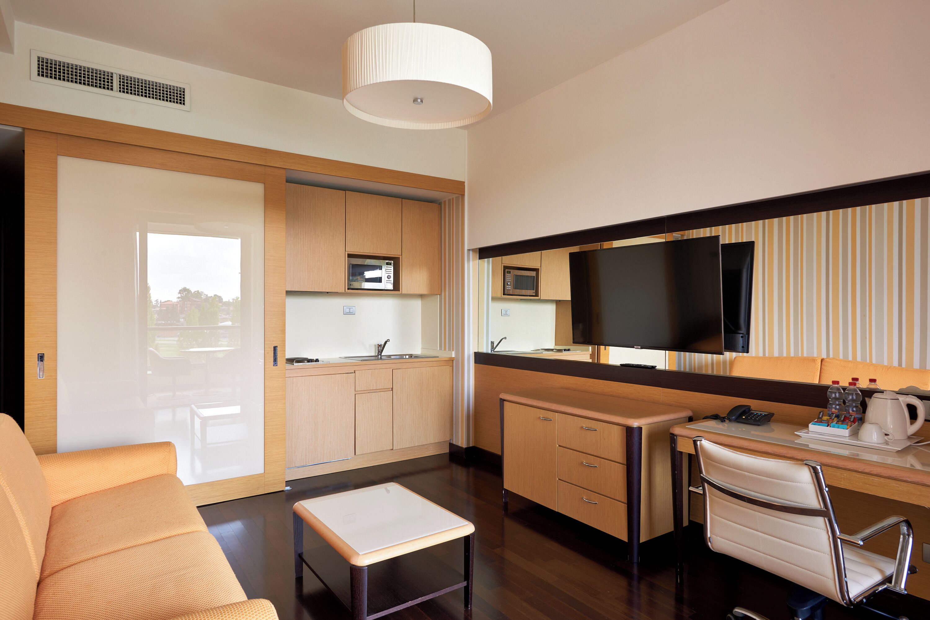 Photo - UNAHOTELS Varese