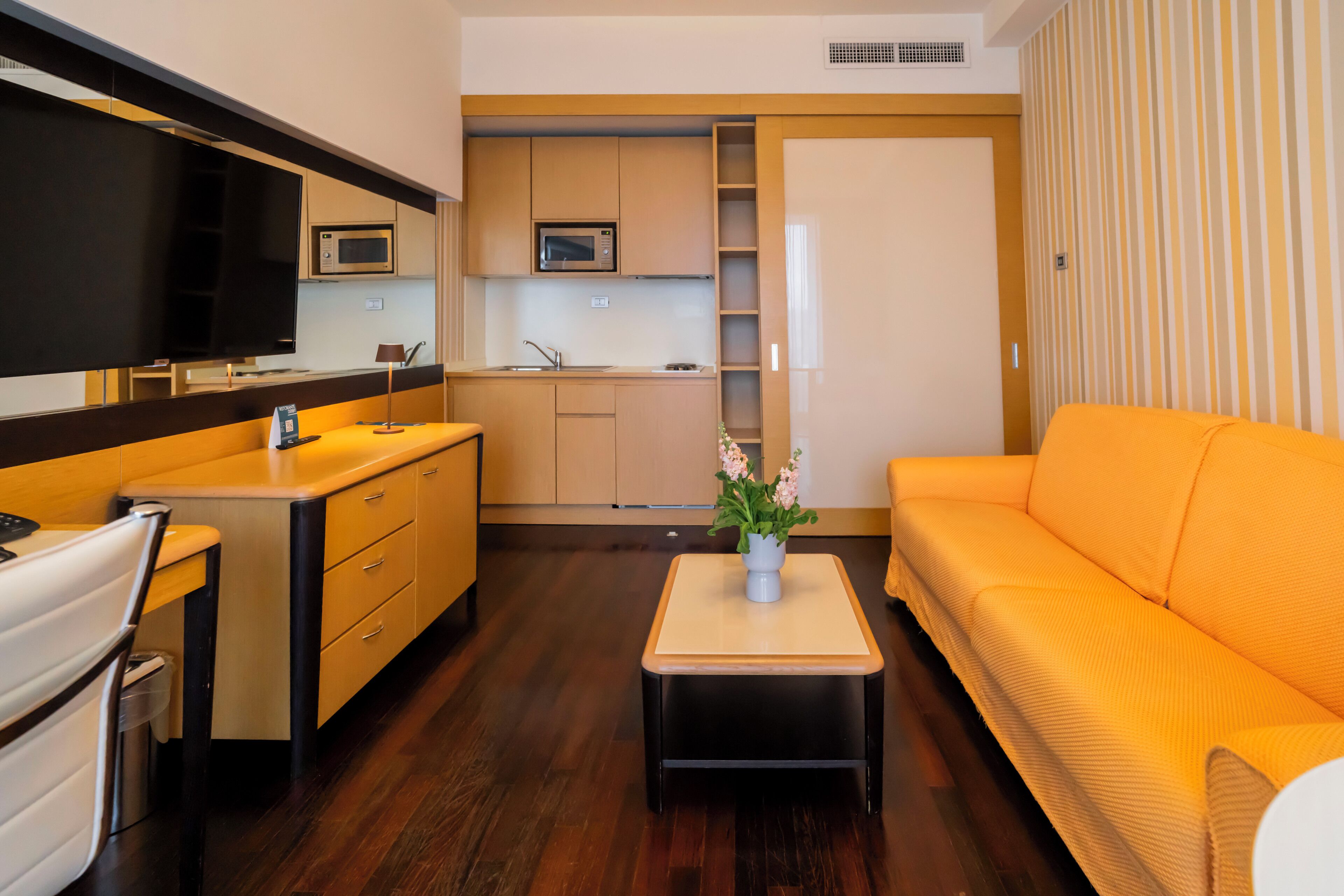 Photo - UNAHOTELS Varese