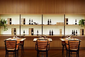 Breakfast and dinner served - UNAHOTELS Varese (Varese)