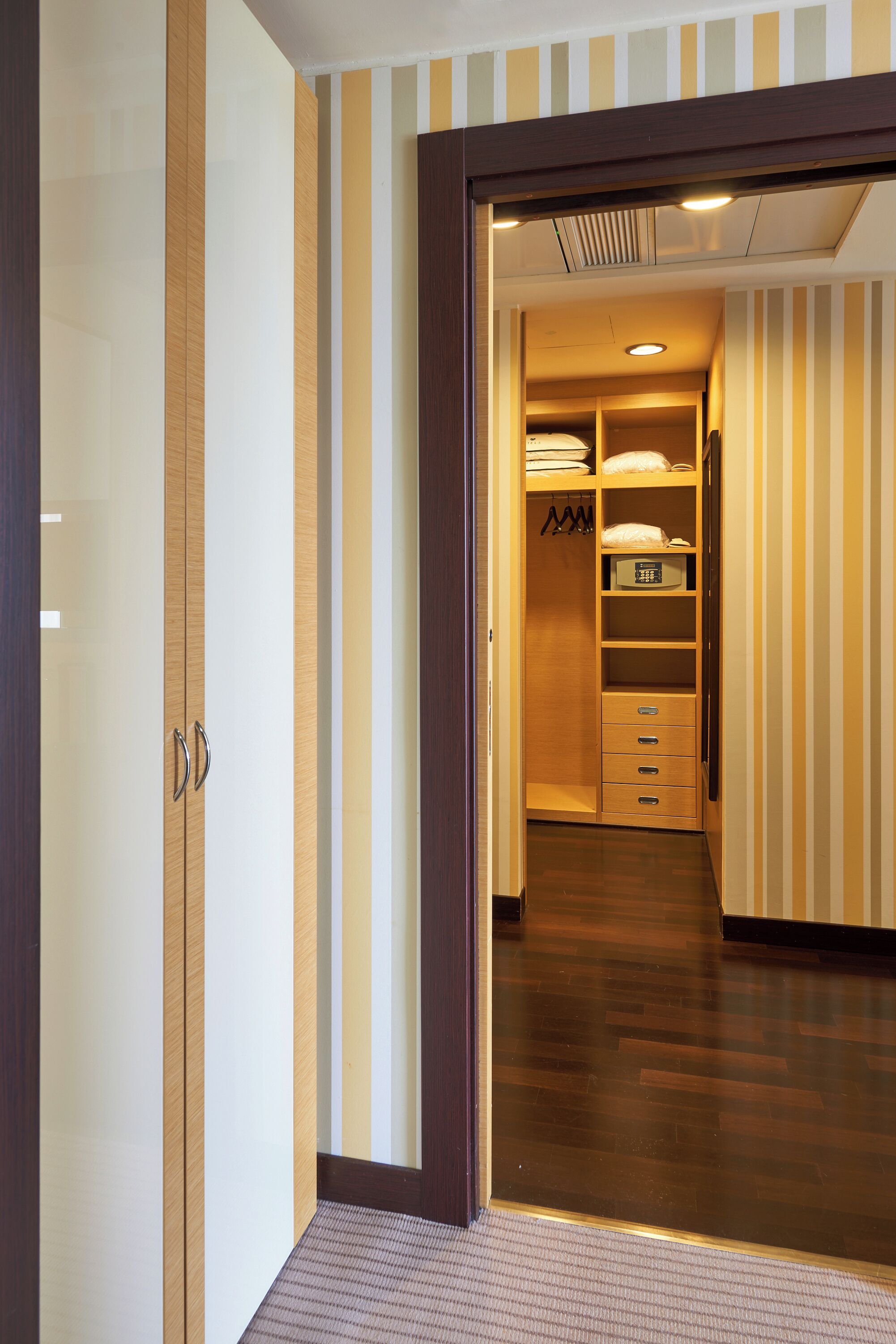 Photo - UNAHOTELS Varese