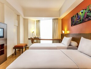 Standard Room, 2 Twin Beds | Desk, soundproofing, iron/ironing board, free WiFi - ibis Semarang Simpang Lima (Semarang)
