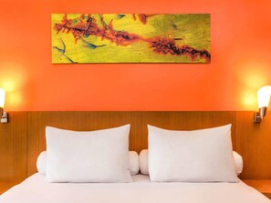 Standard Room, 1 King Bed | Desk, soundproofing, iron/ironing board, free WiFi - ibis Semarang Simpang Lima (Semarang)