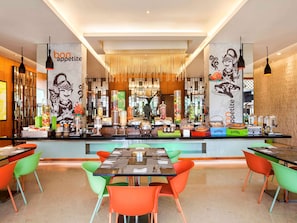 Daily buffet breakfast (USD 6 per person)