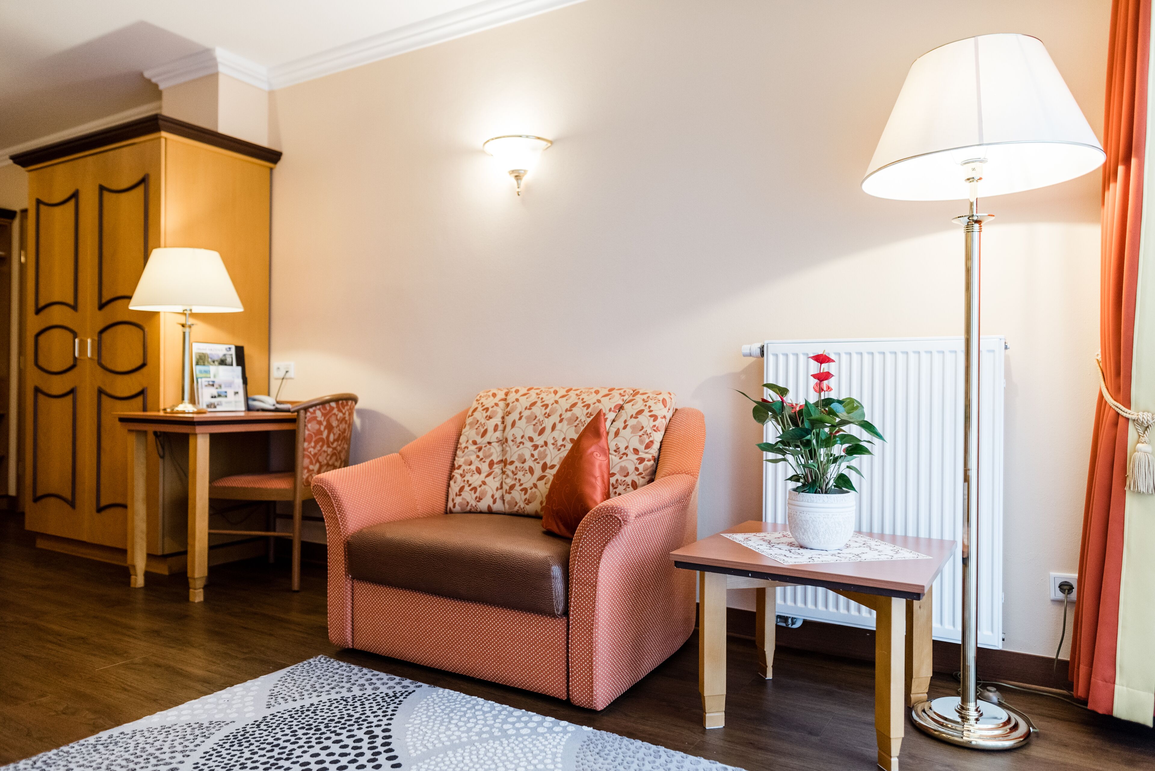 single room | 1 bedroom, minibar, in-room safe, individually decorated