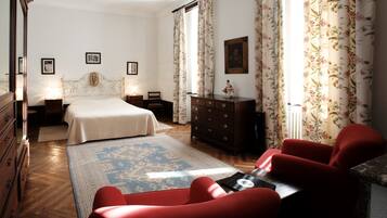 Individually furnished, free WiFi, bed sheets