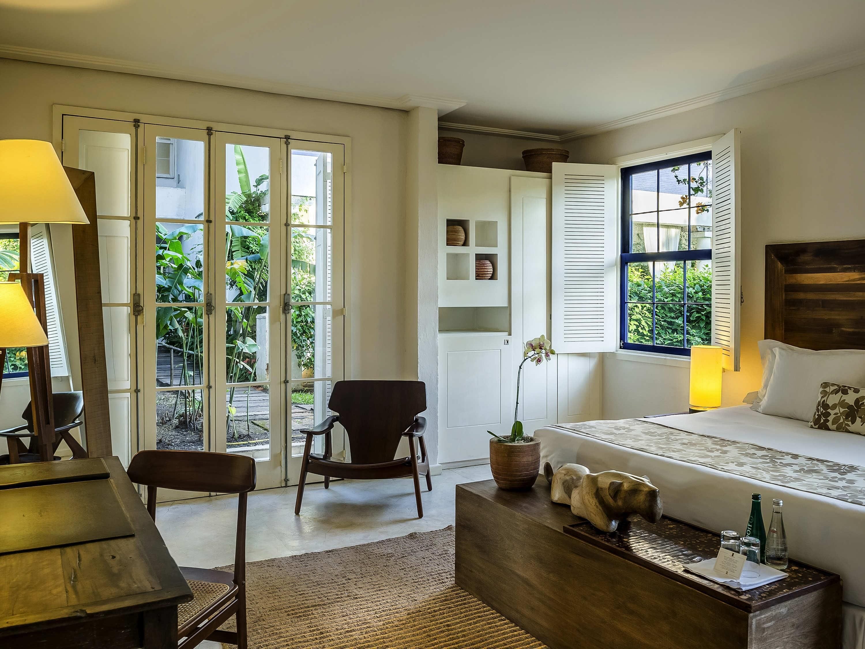 Superior Room, 1 King Bed | Premium bedding, free minibar, in-room safe, individually decorated