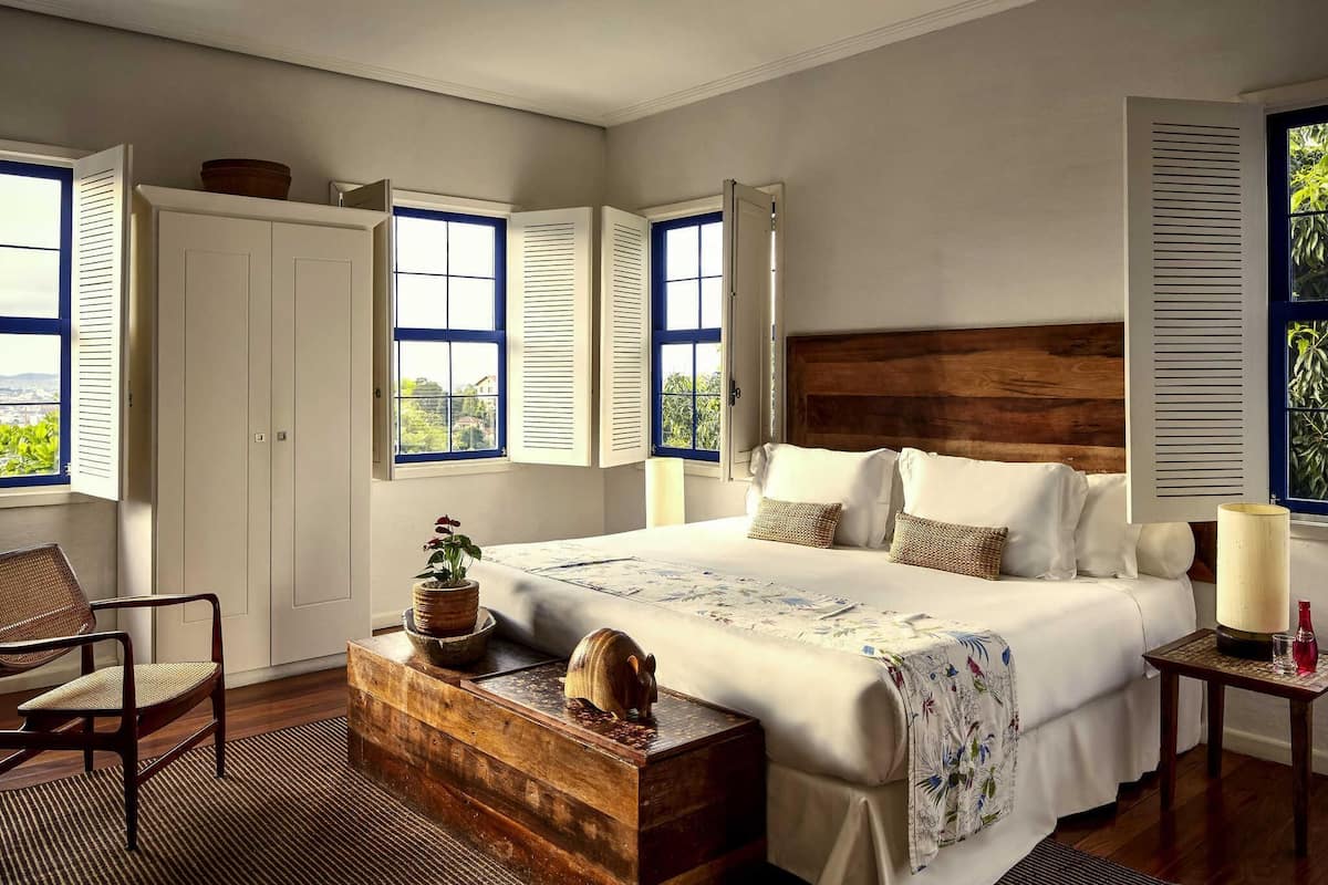 Premium bedding, free minibar, in-room safe, individually decorated
