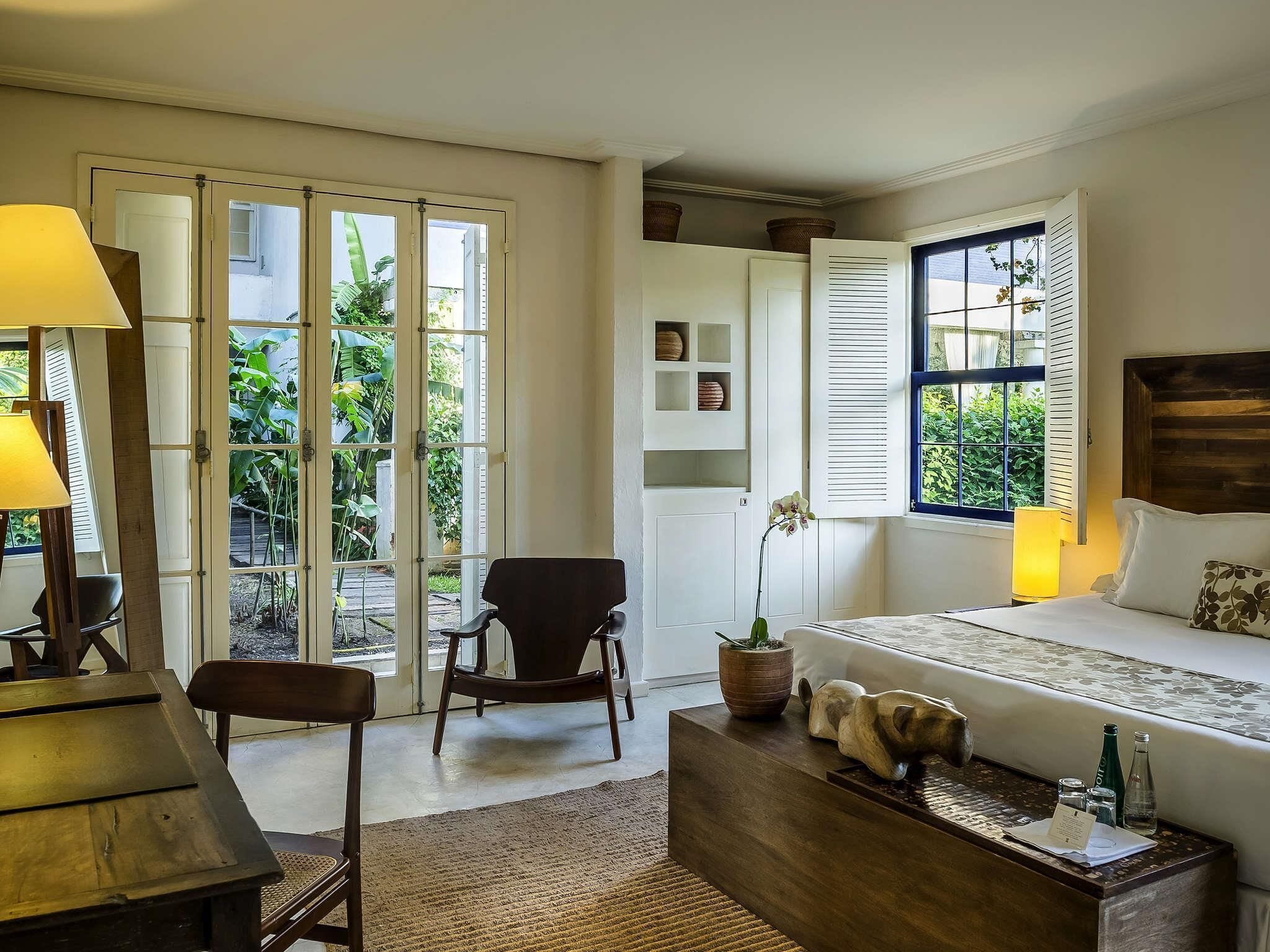 Chambre supérieure, 1 très grand lit | Literie de qualité, articles de minibar gratuits