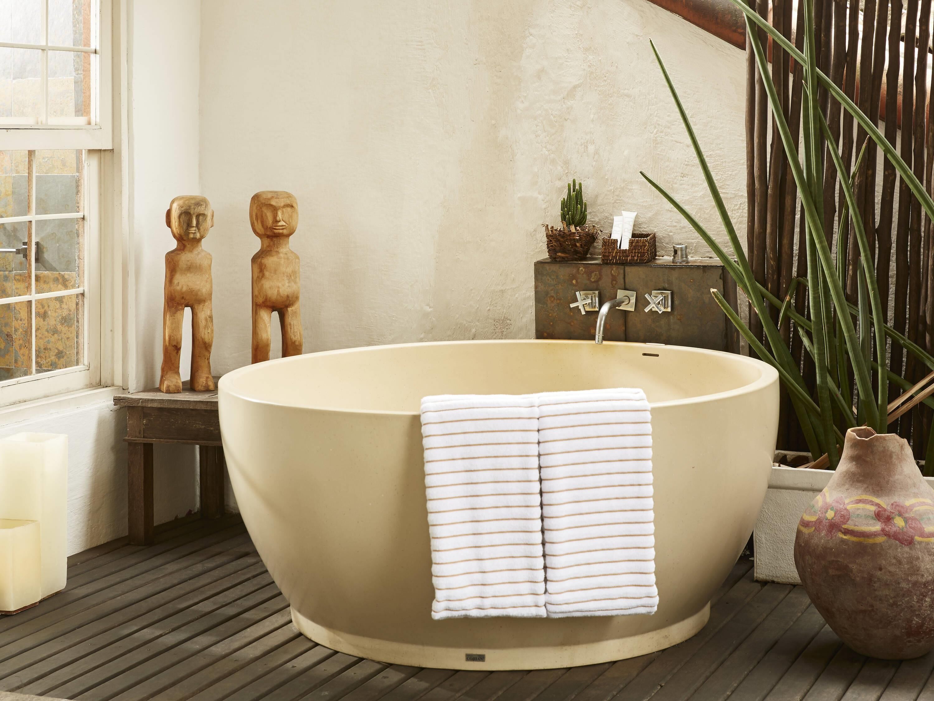 Suite, 1 King Bed, Balcony