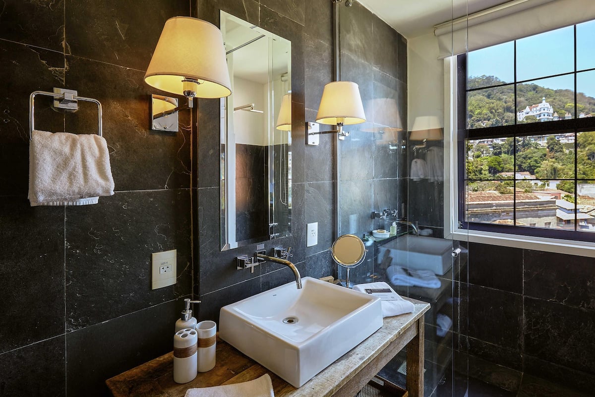 Premium bedding, free minibar, in-room safe, individually decorated
