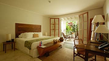 Ropa de cama de alta calidad y artículos del minibar gratis