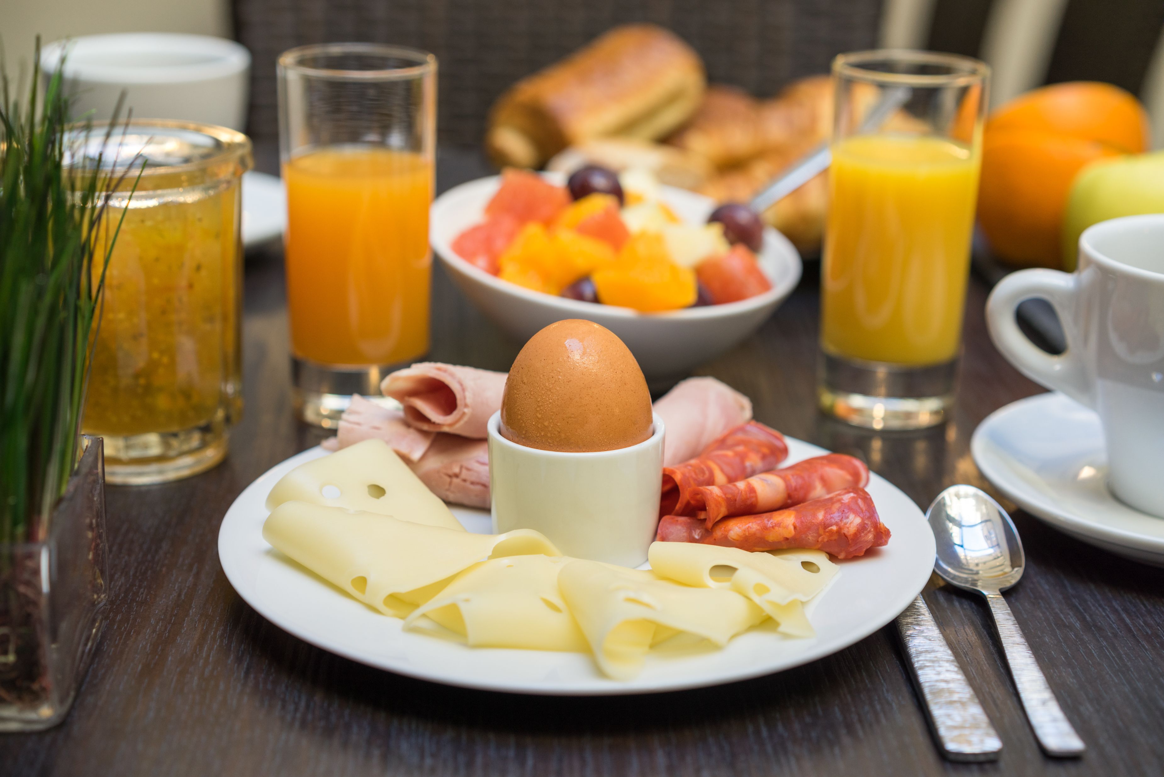 daily buffet breakfast (eur 16 per person)