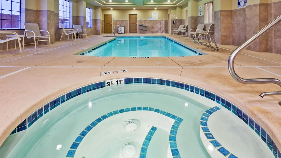 Holiday Inn Express Hotel & Suites Clovis by IHG