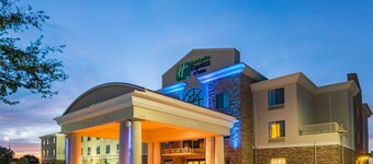 Holiday Inn Express Hotel & Suites Clovis by IHG