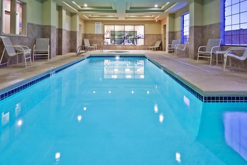 Holiday Inn Express Hotel & Suites Clovis by IHG