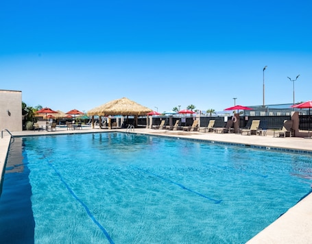 Indoor pool, 3 outdoor pools, pool umbrellas, sun loungers